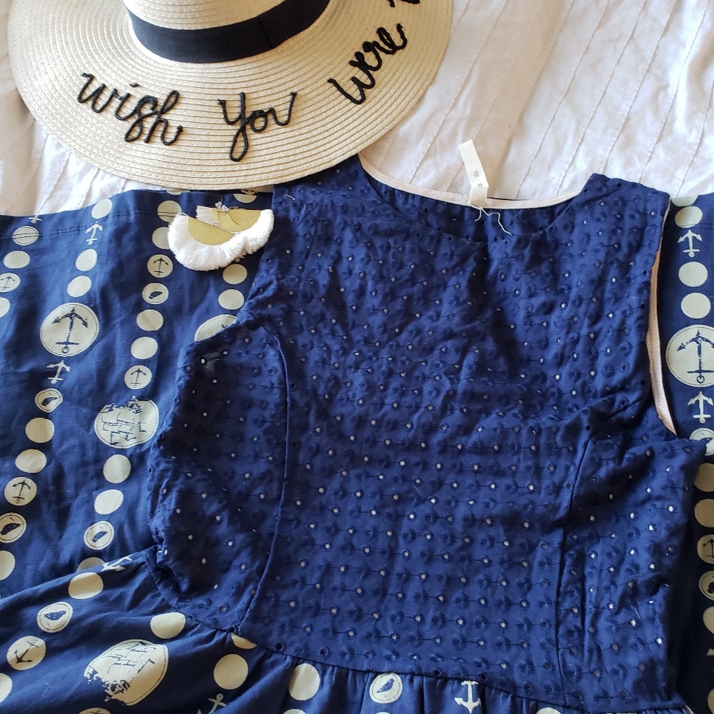 Sleeveless dress